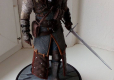 Wiedźmin 3 Dziki Gon Statua PVC Geralt w zbroi Szkoły Niedźwiedzia 24 cm