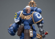 Warhammer 40k Action Figure 1/18 Ultramarines Lieutenant with Power Fist 12 cm